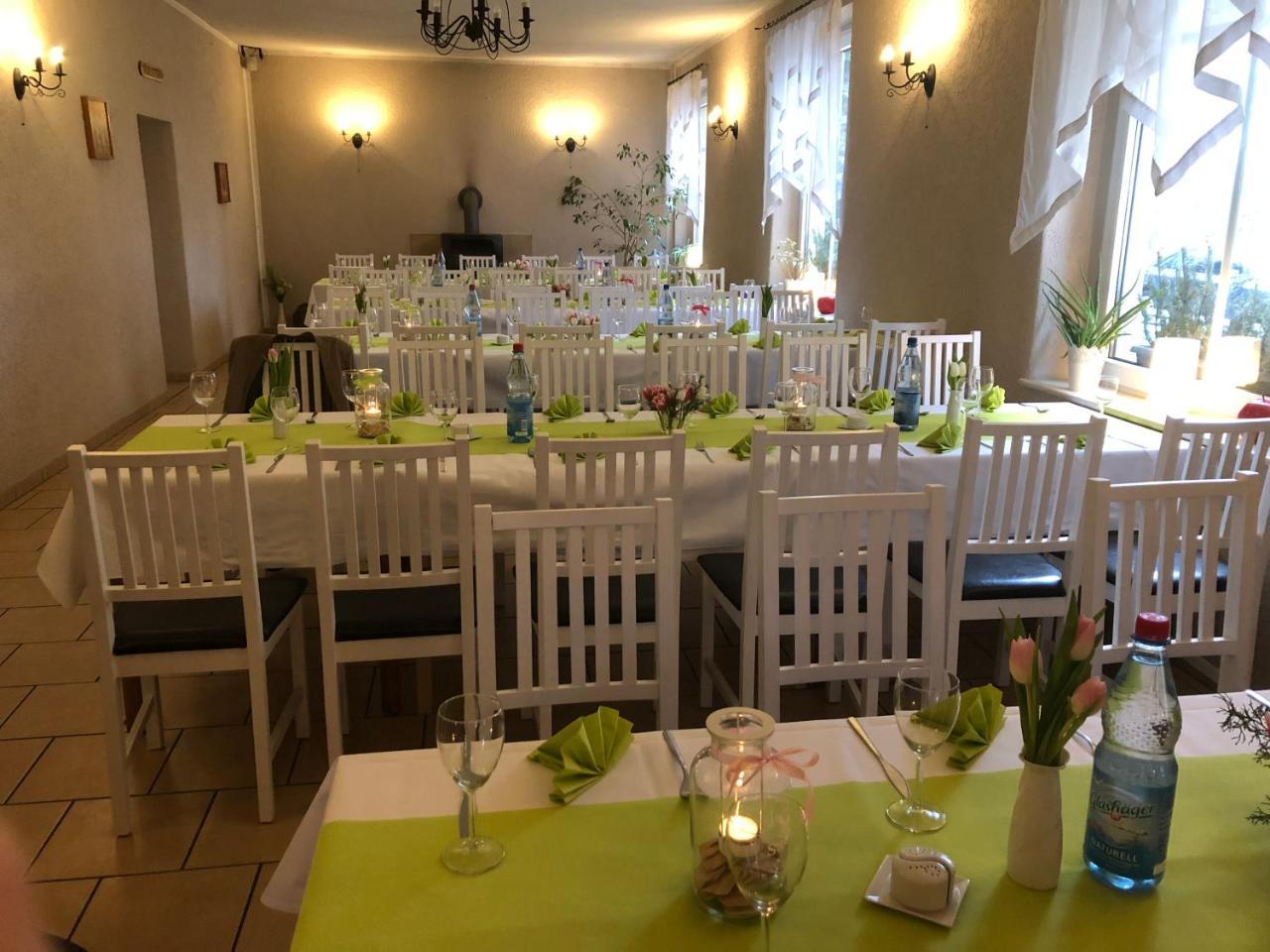 Waldperle Hotel Jarmen Екстериор снимка